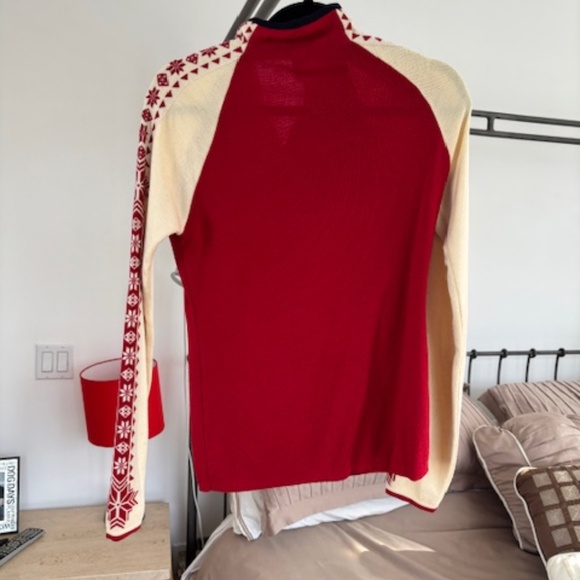Dale of Norway Sweater - Picture 2 of 3